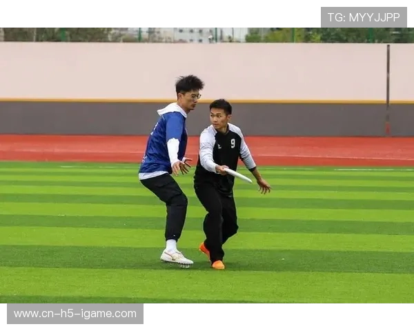 飞盘战术揭秘：西安飞盘队如何运用快攻制胜对手