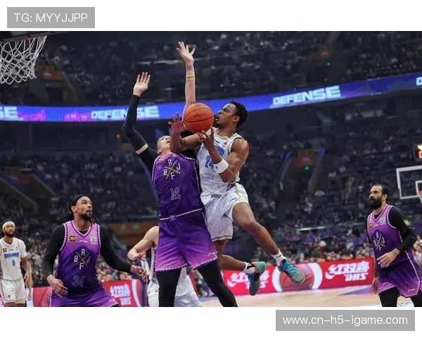 2015年CBA季后赛北京队对阵山东队的精彩对决回顾与分析